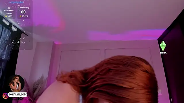 keitlynsoto online show from December 18, 12:44 pm