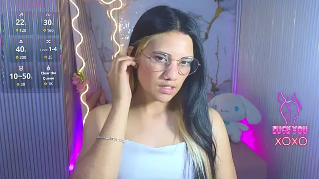 Snapshot of Chiara_tay chatting on April 18, 7:58 pm Chiara tay online show from April 18, 7:58 pm