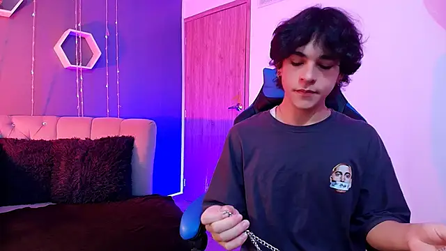 Luke Howland online show from January 12, 8:25 pm