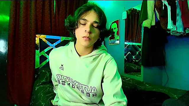 Luke Howland online show from March 18, 9:21 pm