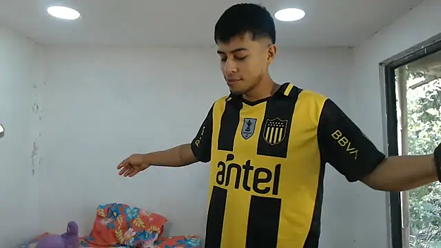 danielitopapuu online show from September 19, 2:18 pm