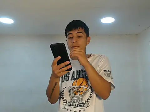 danielitopapuu online show from October 22, 12:27 pm