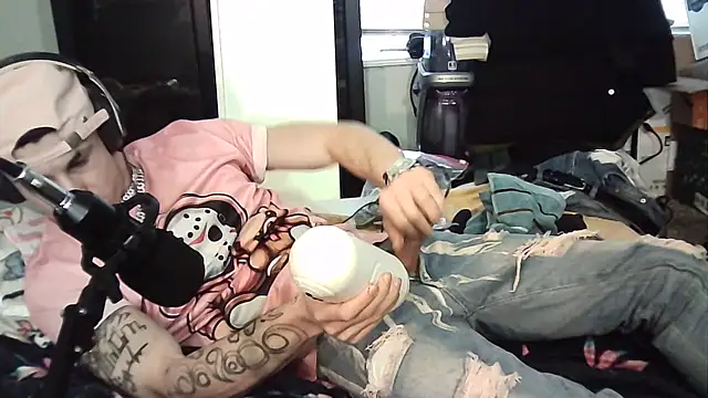 --D-a-D-D-y- online show from February 2, 3:49 pm