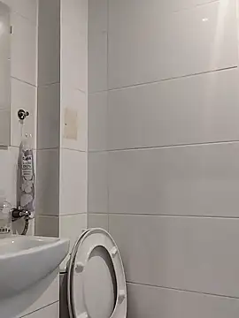 McdyllanXX online show from February 24, 12:03 pm