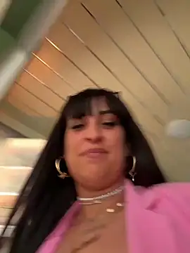 CarolaDrago online show from March 20, 12:22 pm