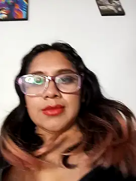 Snapshot of olivia_stylinnson chatting on January 25, 7:38 am olivia stylinnson online show from January 25, 7:38 am