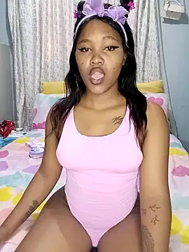 charmainexxx online show from February 7, 8:33 am