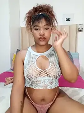 charmainexxx online show from November 27, 12:18 pm