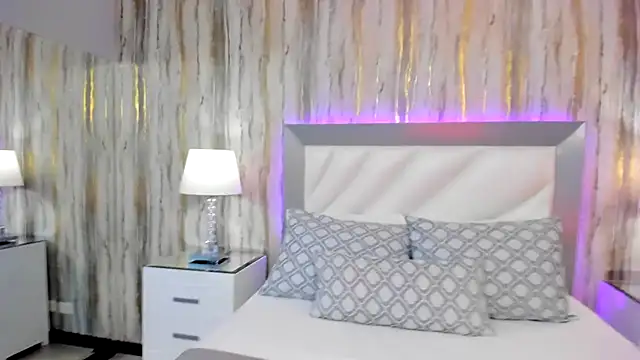 SophiaLaurens online show from February 11, 4:13 pm