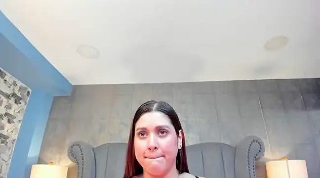 SophiaLaurens online show from February 18, 6:37 pm