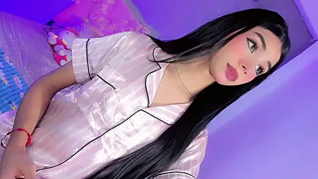 JisselMiller online show from December 7, 8:44 am