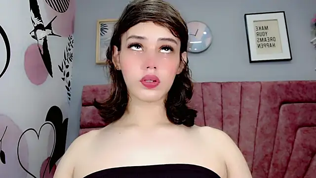 ValeriaAguilar online show from December 1, 4:29 pm