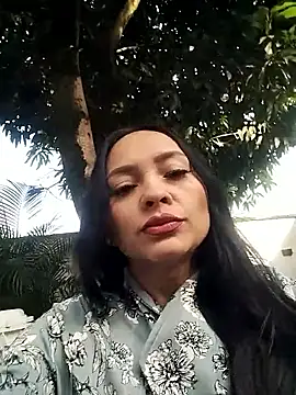 Snapshot of ginebra_ness chatting on October 15, 12:16 pm ginebra ness online show from October 15, 12:16 pm