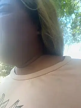 JCCaramelbarbie1 online show from March 6, 2:35 pm