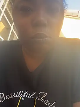 JCCaramelbarbie1 online show from April 5, 1:52 pm