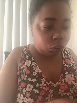 Snapshot of JCCaramelbarbie1 chatting on May 21, 11:28 am JCCaramelbarbie1 online show from May 21, 11:28 am