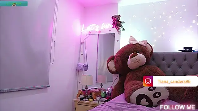 Tiana sanders online show from January 18, 3:53 am