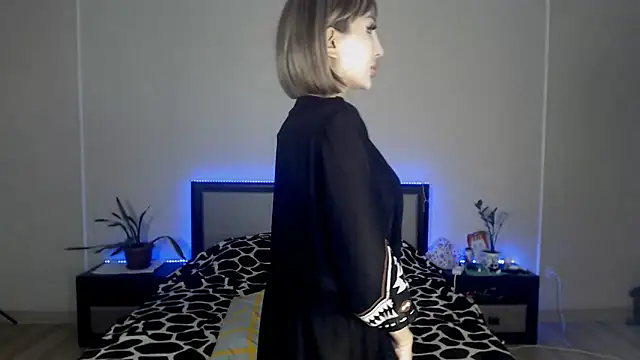 Snapshot of Izalimka chatting on March 7, 6:13 am Izalimka online show from March 7, 6:13 am