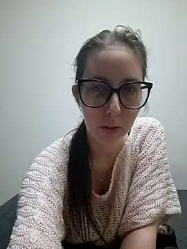 Snapshot of Sarah459 chatting on March 5, 6:23 pm Sarah459 online show from March 5, 6:23 pm