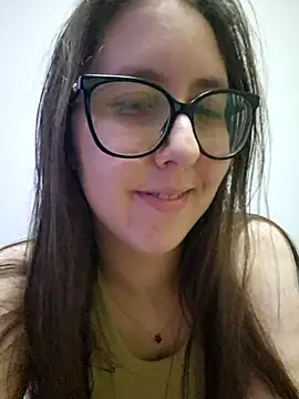 Snapshot of Sarah459 chatting on May 15, 9:44 pm Sarah459 online show from May 15, 9:44 pm
