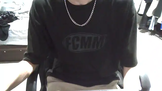 Snapshot of kaikai_0804 chatting on October 1, 4:57 pm kaikai 0804 online show from October 1, 4:57 pm