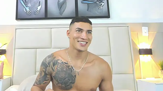 Snapshot of angel_adamx chatting on February 13, 10:02 am angel adamx online show from February 13, 10:02 am