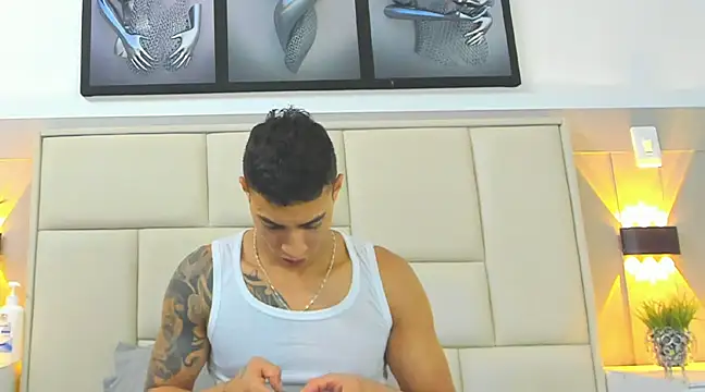 Snapshot of angel_adamx chatting on February 24, 7:11 am angel adamx online show from February 24, 7:11 am