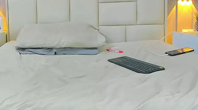 Snapshot of angel_adamx chatting on February 27, 6:07 am angel adamx online show from February 27, 6:07 am