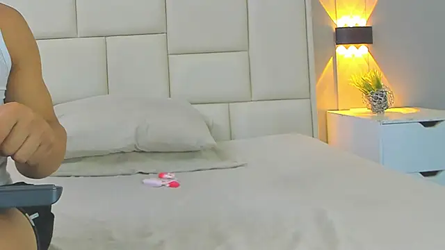 Snapshot of angel_adamx chatting on March 6, 3:35 am angel adamx online show from March 6, 3:35 am