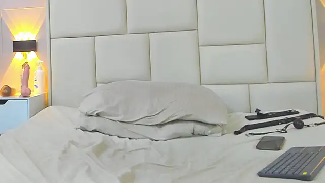 Snapshot of angel_adamx chatting on March 13, 6:26 am angel adamx online show from March 13, 6:26 am