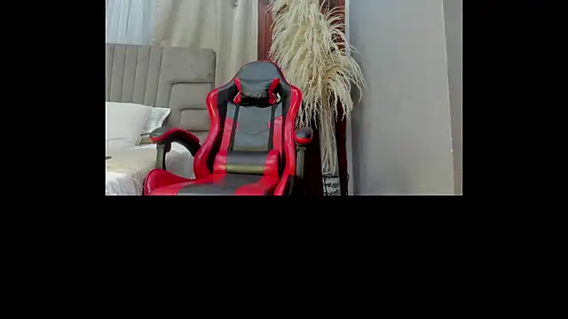 Snapshot of angel_adamx chatting on October 12, 4:00 am angel adamx online show from October 12, 4:00 am