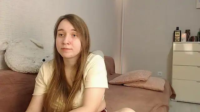 Snapshot of lovely_hayley chatting on December 14, 10:28 pm lovely hayley online show from December 14, 10:28 pm