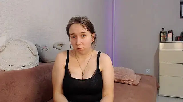 Snapshot of lovely_hayley chatting on January 6, 11:31 pm lovely hayley online show from January 6, 11:31 pm