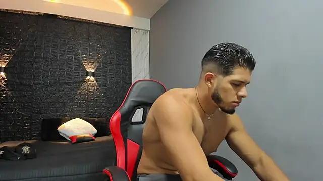 taurus boy1 online show from November 5, 10:48 am