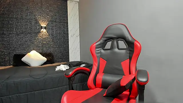 taurus boy1 online show from November 25, 11:43 am