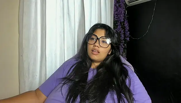 AvrilRizoX online show from April 30, 4:13 pm
