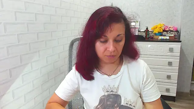 Snapshot of TeasyLana chatting on December 5, 4:34 pm TeasyLana online show from December 5, 4:34 pm