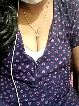 Aishu-tamil09 online show from February 28, 5:37 pm