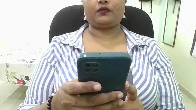 Snapshot of tamil_ureniya chatting on January 26, 6:58 pm tamil ureniya online show from January 26, 6:58 pm