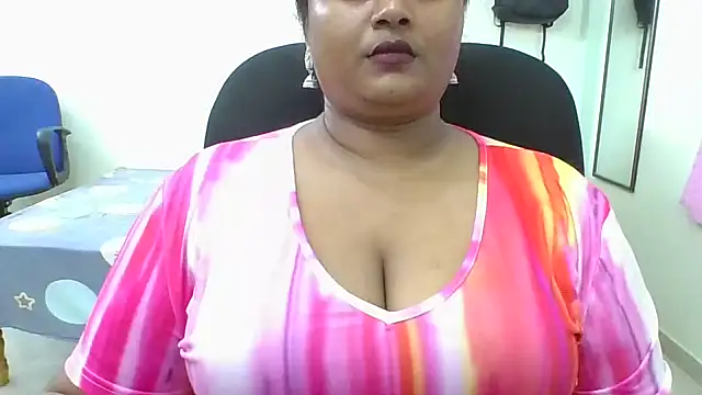 Snapshot of tamil_ureniya chatting on February 5, 4:25 pm tamil ureniya online show from February 5, 4:25 pm