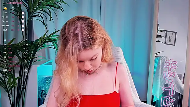 PollyHathor online show from February 10, 9:36 pm