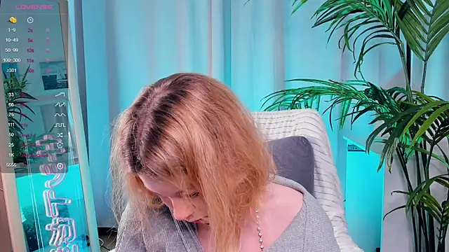 PollyHathor online show from February 13, 9:38 pm