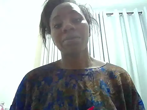 Snapshot of Queen_loveer chatting on June 3, 6:57 pm Queen loveer online show from June 3, 6:57 pm