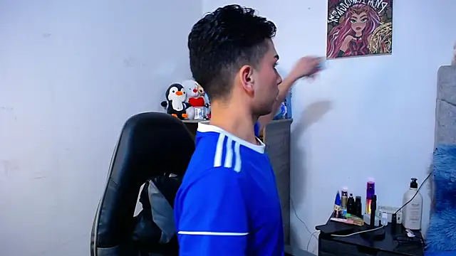 OwenBluee online show from January 9, 5:32 am