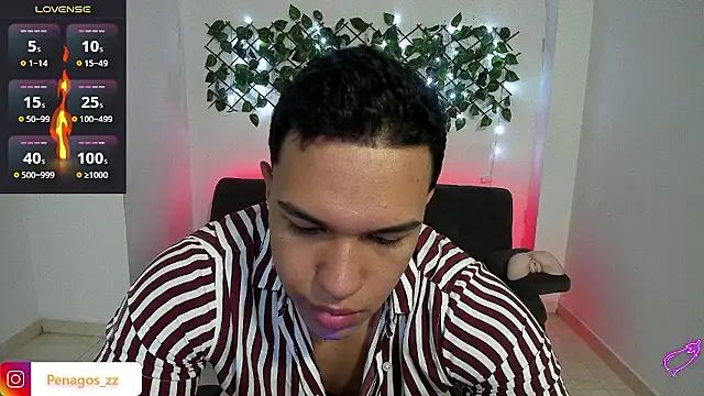 Taylor John online show from December 8, 1:47 pm