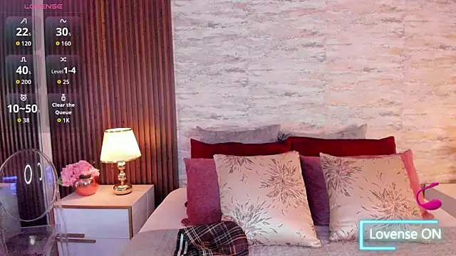 AndreaPink2024 online show from October 13, 1:11 pm