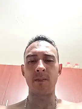 Snapshot of paisa233 chatting on November 10, 3:05 am paisa233 online show from November 10, 3:05 am