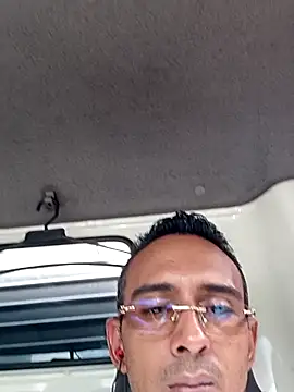 Snapshot of paisa233 chatting on January 7, 8:11 pm paisa233 online show from January 7, 8:11 pm