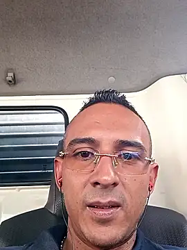 Snapshot of paisa233 chatting on January 13, 8:47 pm paisa233 online show from January 13, 8:47 pm