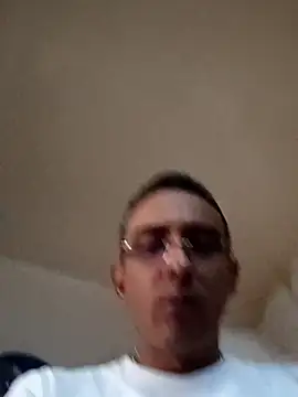 Snapshot of paisa233 chatting on February 9, 1:59 pm paisa233 online show from February 9, 1:59 pm